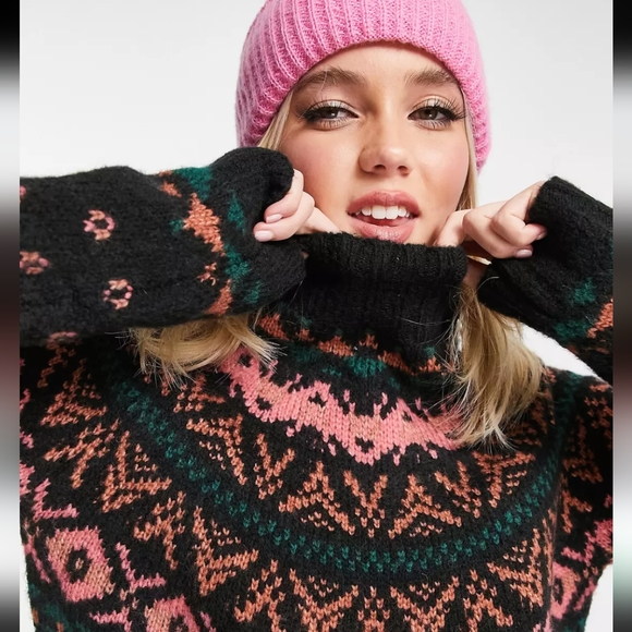 American Eagle Black Batwing Fair Isle Pink & Green Printed Wool Blend Sweater - Picture 3 of 16